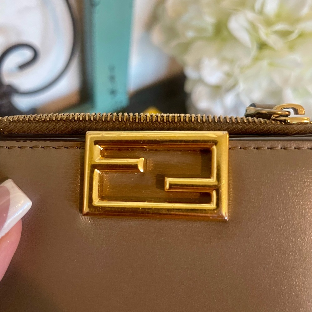 Fendi Roma Leather Compact Wallet - Picture 9 of 12